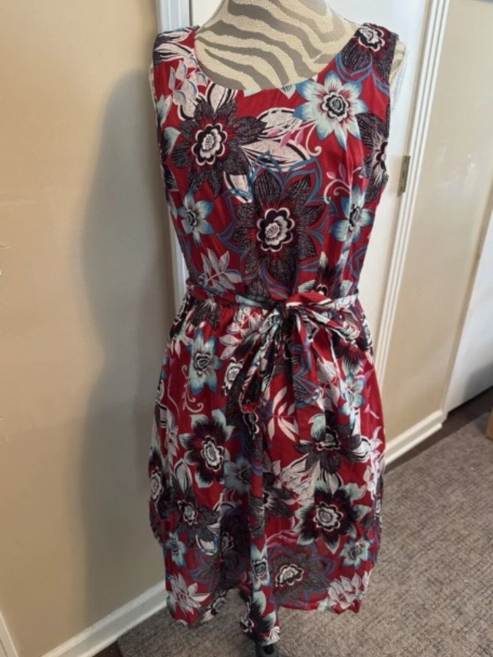 Talbots Size 10 Women's Floral print, Cotton, Tie Waist, Sleeveless Dress.